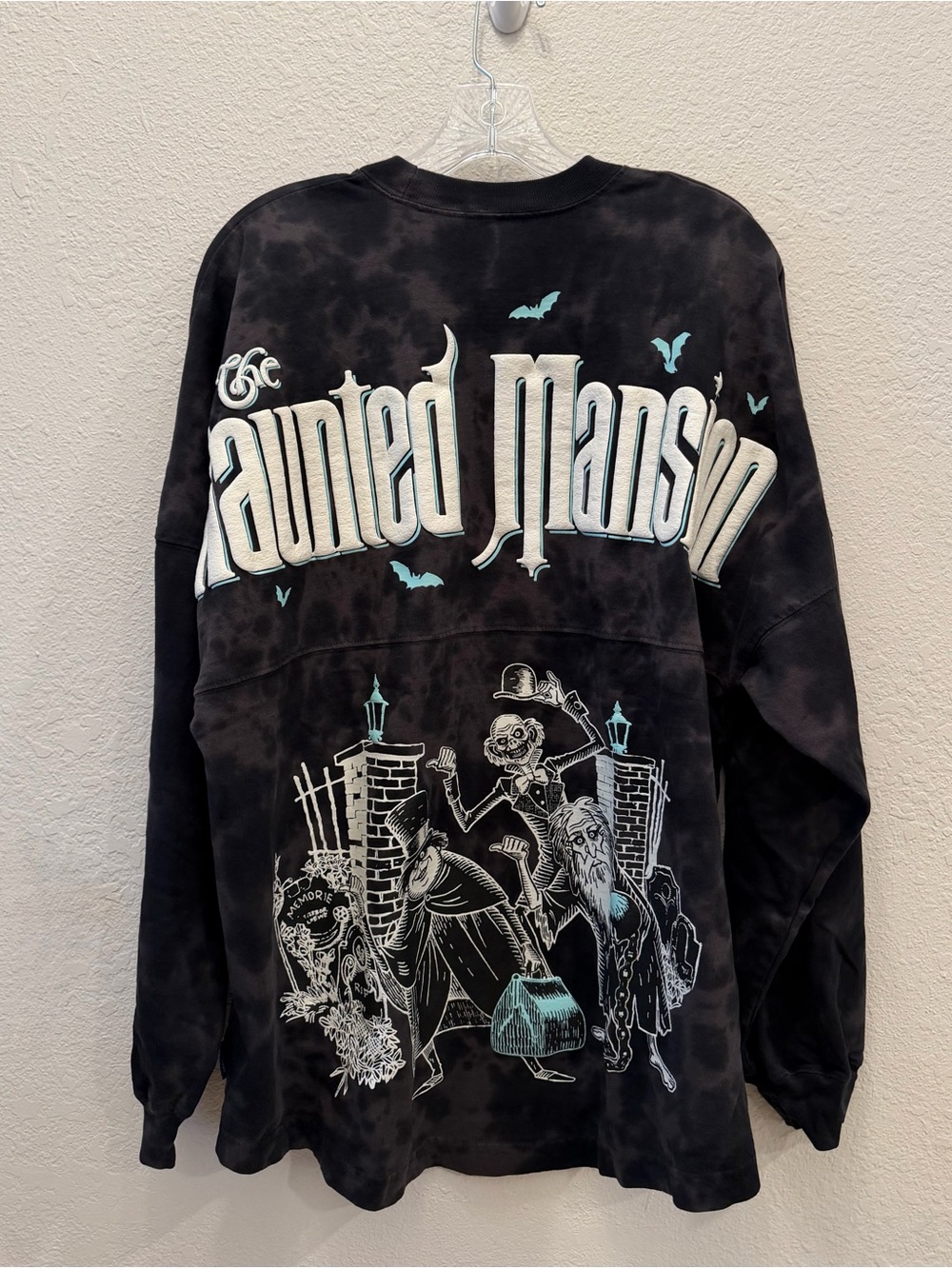 Disney Haunted Mansion Spirit Jersey M Hitchhiking Ghosts Glow in Dark Tie Dye